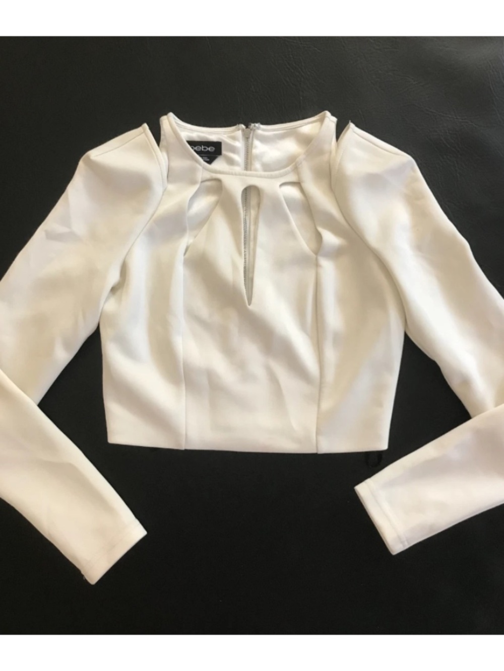 New bebe ivory white long sleeve cutout front zip back crop top XS